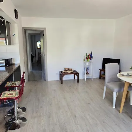Appartamento Near The Beach, With Pool Albufeira